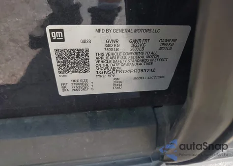 2023 Chevrolet Suburban 2Wd Premier z USA, uszkodzony, nr VIN 1GNSCFKD4PR363742